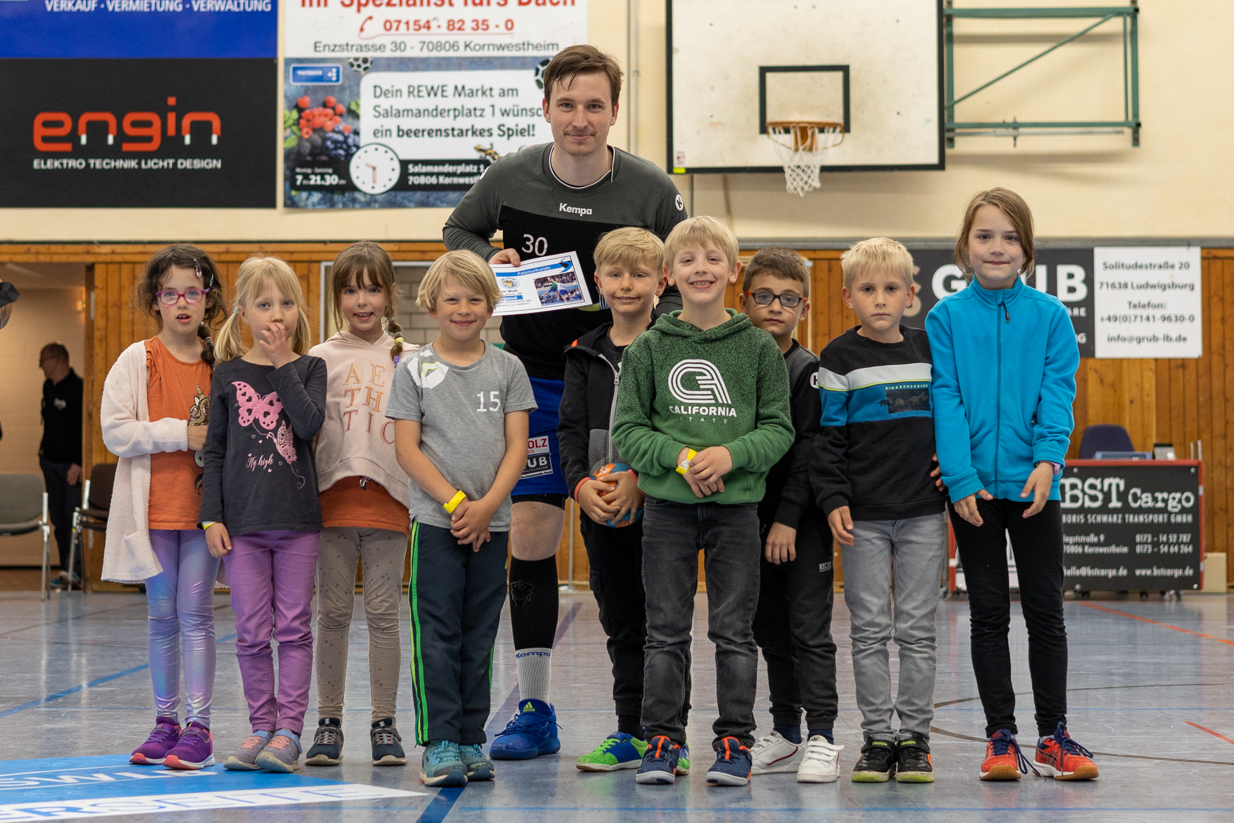 20220425 MoSala PatenübergabeSVK 7 Handball