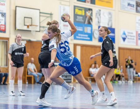 Spielszene der Handball Frauen 